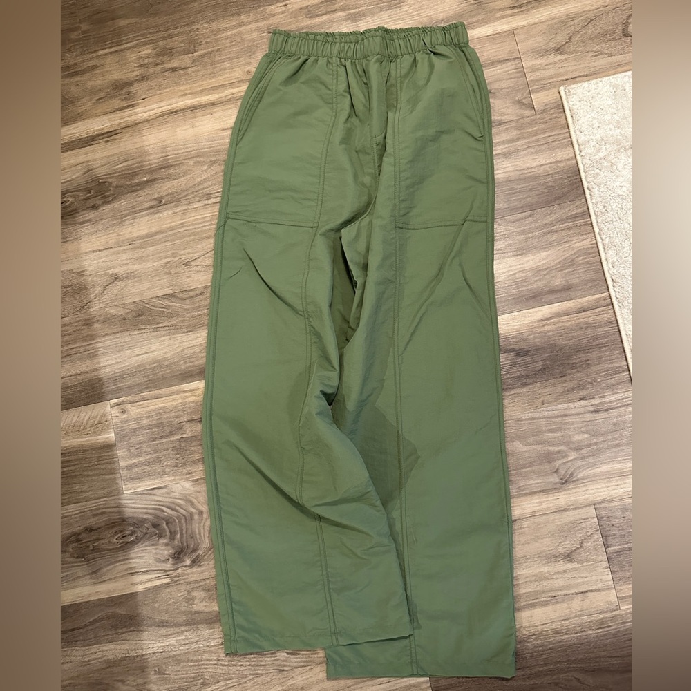 Wide Leg Green Cargo Pant